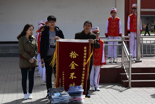 山西盛大鋼結構走進昌源小學，感恩雷鋒精神