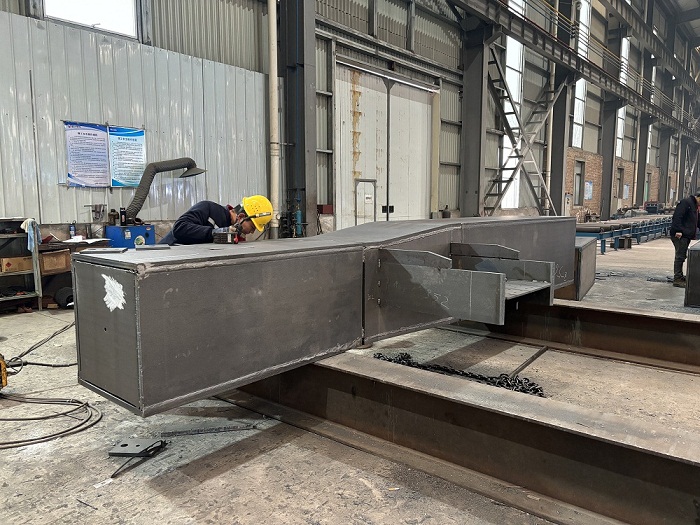 山西鋼結構公司，找山西盛大鋼構28年老廠專業承包資質